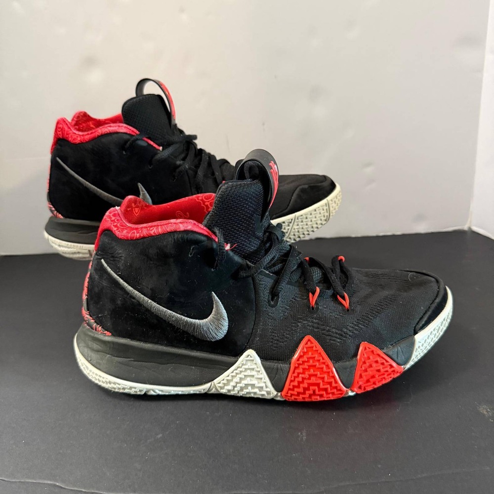 Nike Kyrie 4 Red Carpet Black University Red Basketball Shoes Mens size 8.5